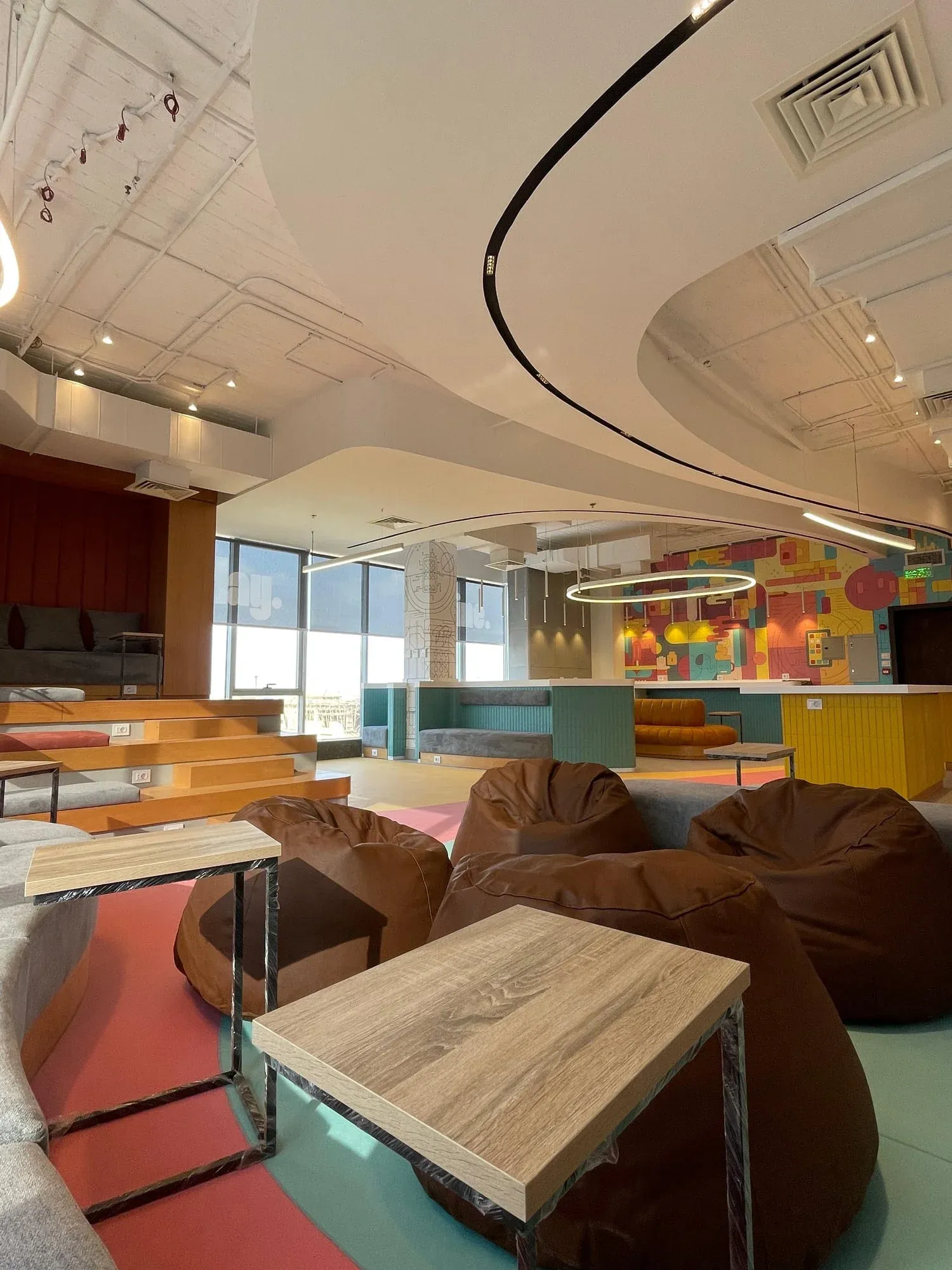 Wide angle showing complete break area with all elements integrated