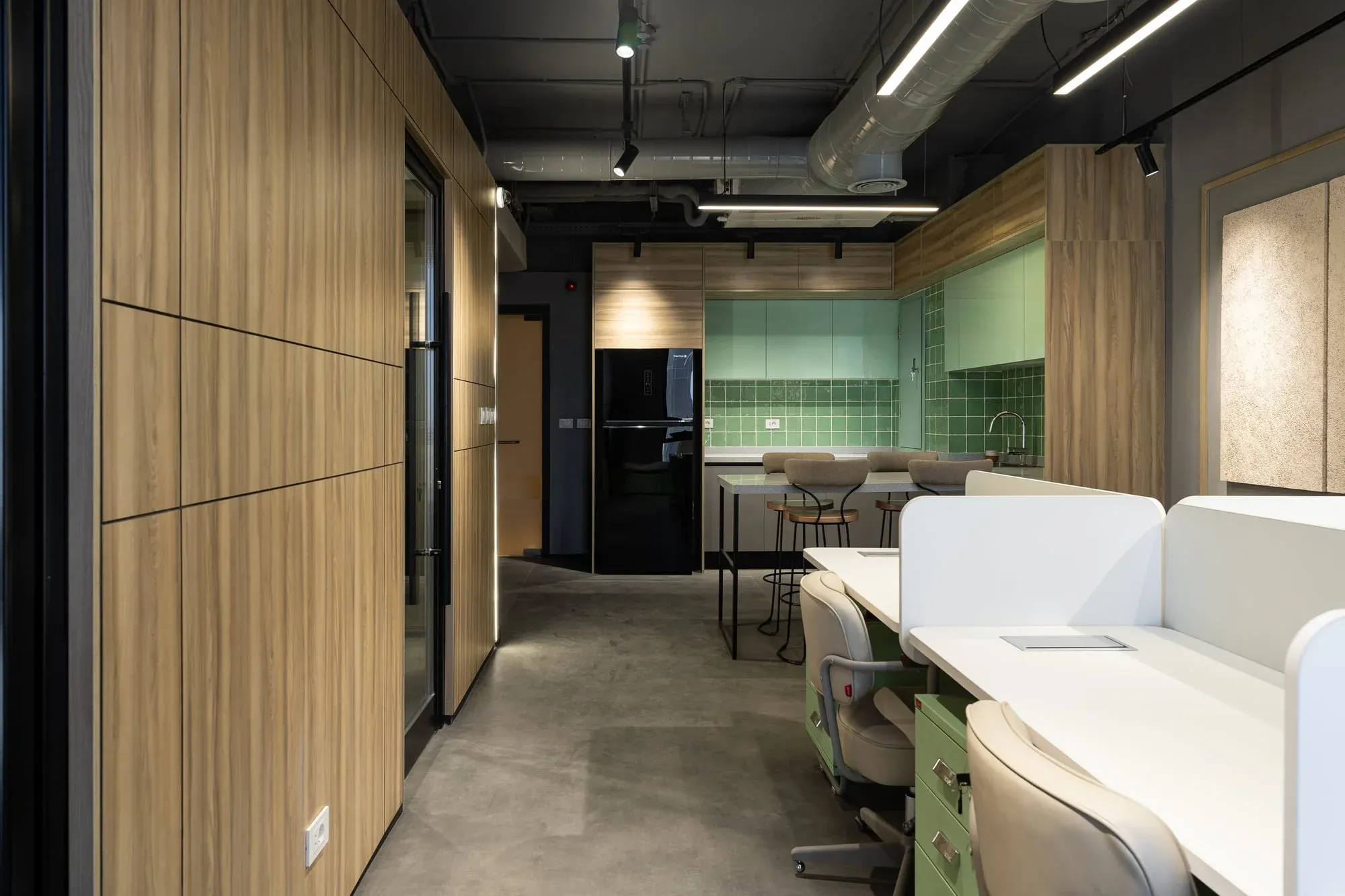 Close-up of seamless wooden cyclorama showing precision joinery and superior paint finish